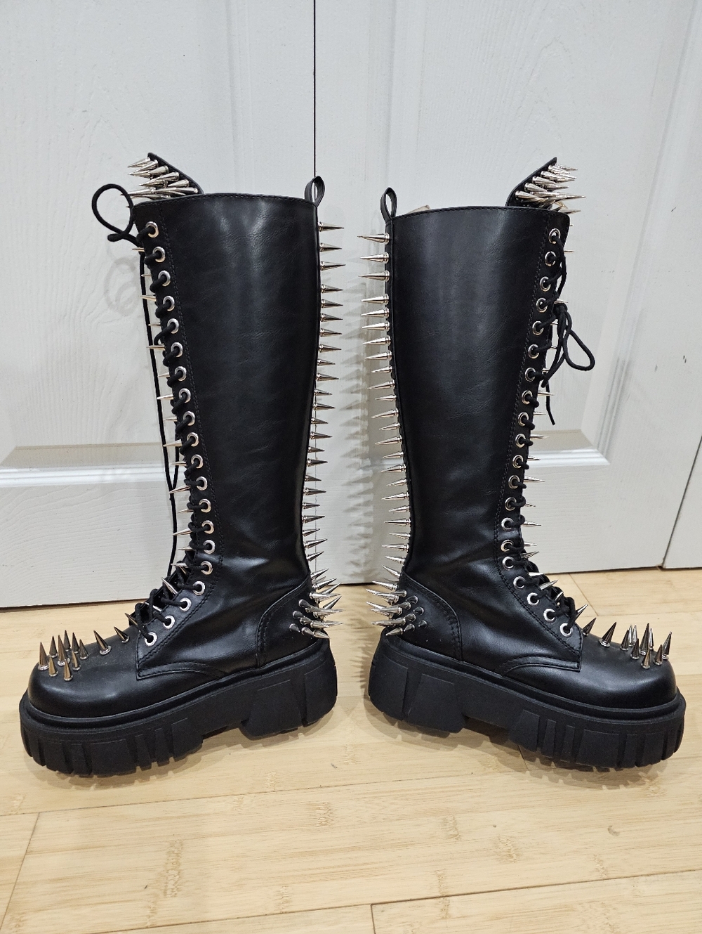 Rare Dolls Kill Widow Punk Goth The Problem Child Black Silver Spiked Knee Boots - Picture 7 of 15